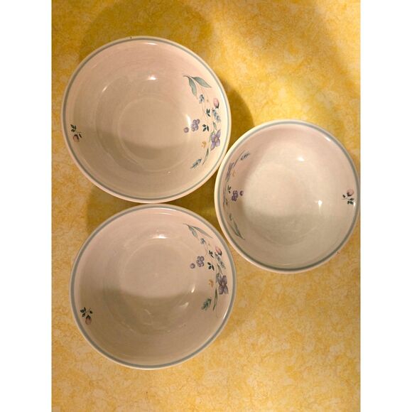 Pfaltzgraff April Pattern Super Soup/Cereal Bowls Lot of 3 - Picture 2 of 5